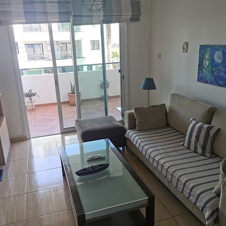 Carisa Downtown With Rooftop Pool Larnaca Exterior foto