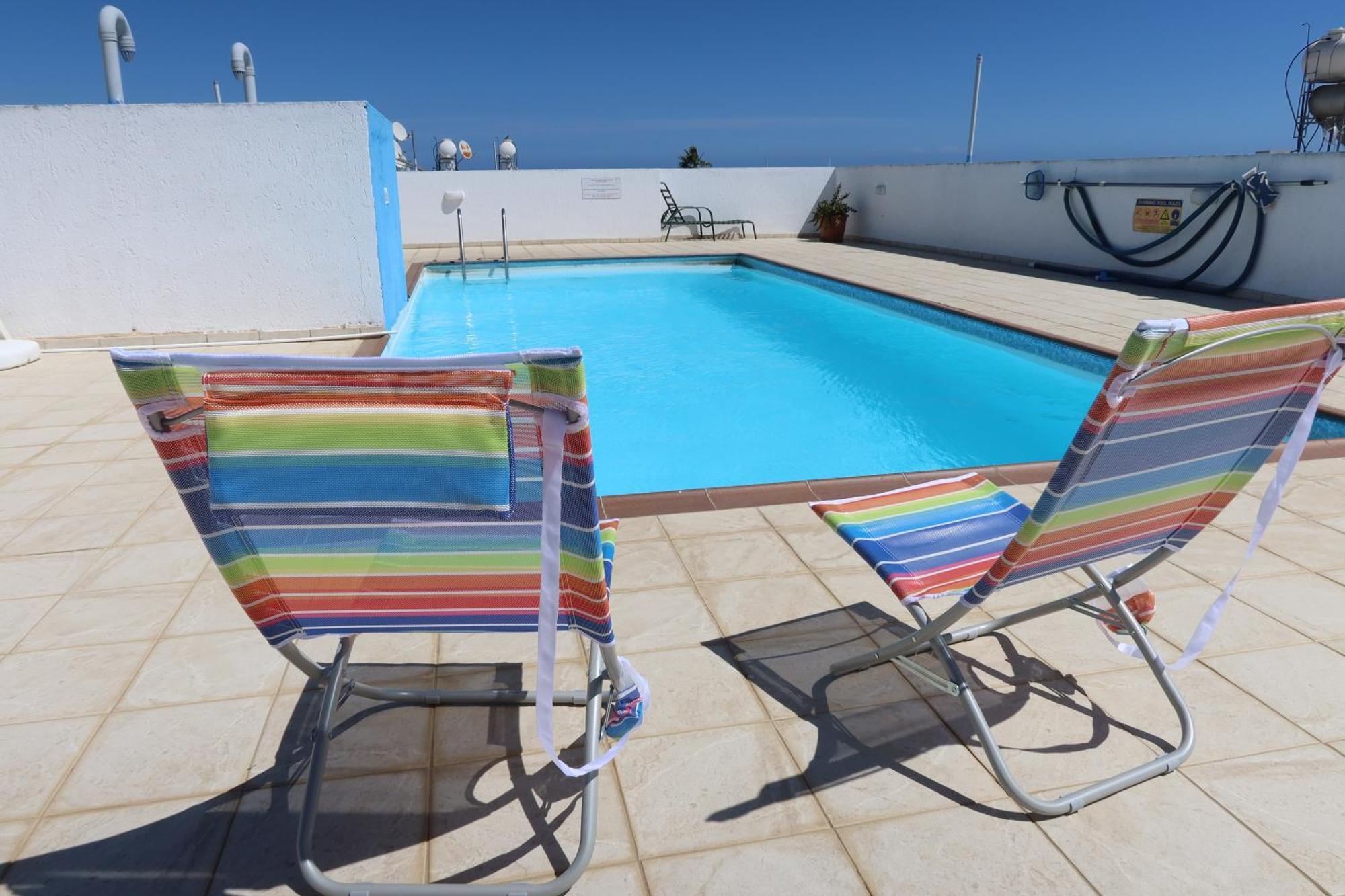 Carisa Downtown With Rooftop Pool Larnaca Exterior foto