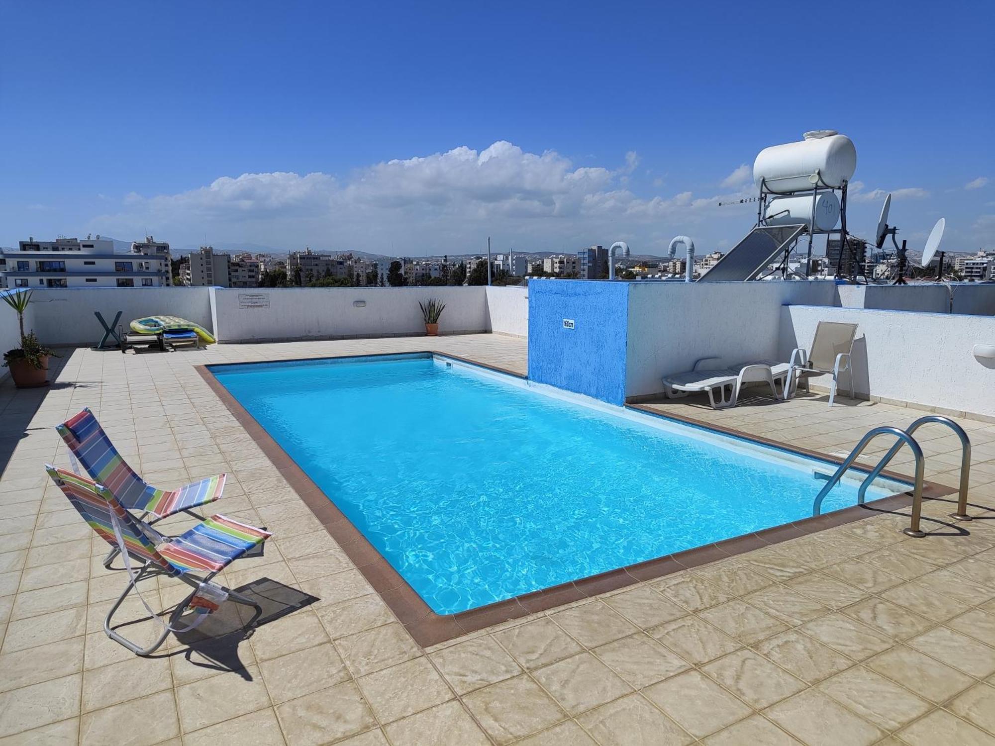 Carisa Downtown With Rooftop Pool Larnaca Exterior foto